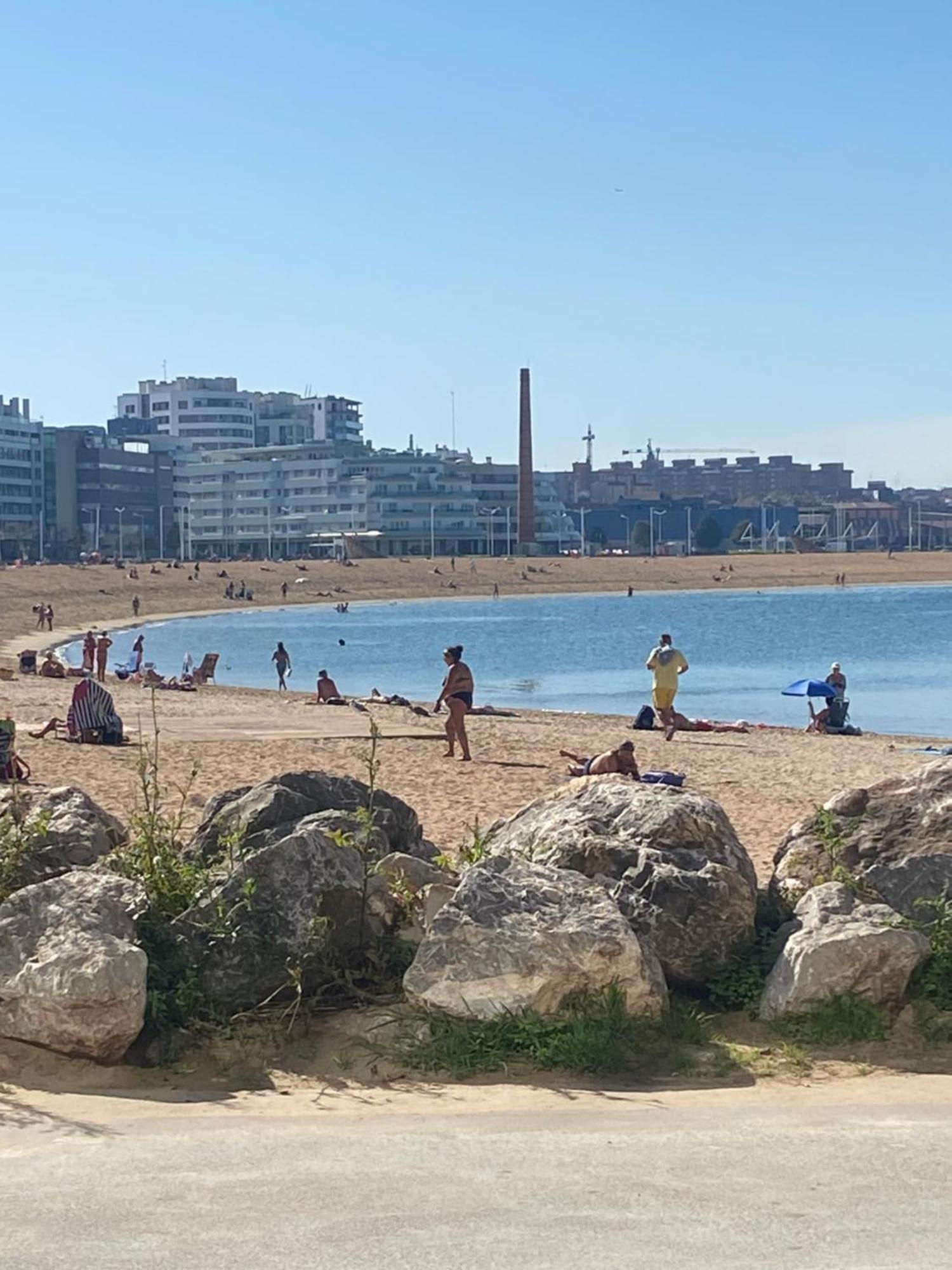 Poniente Beach Gijón Exteriér fotografie